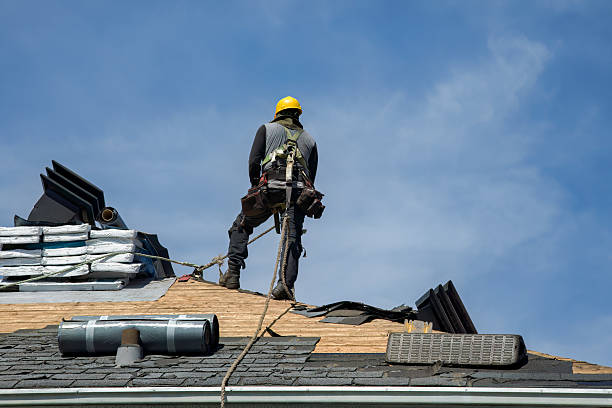Professional Gutter Installation technician working in Middle Haddam, CT